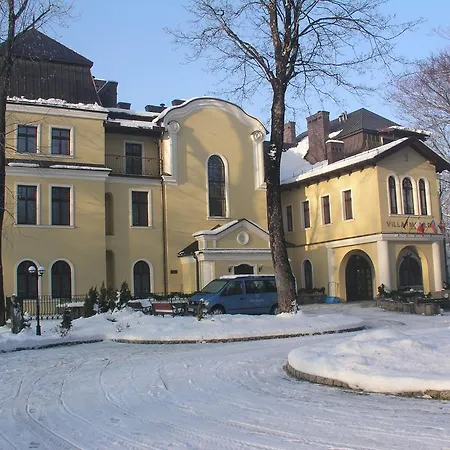 Art & Hotel